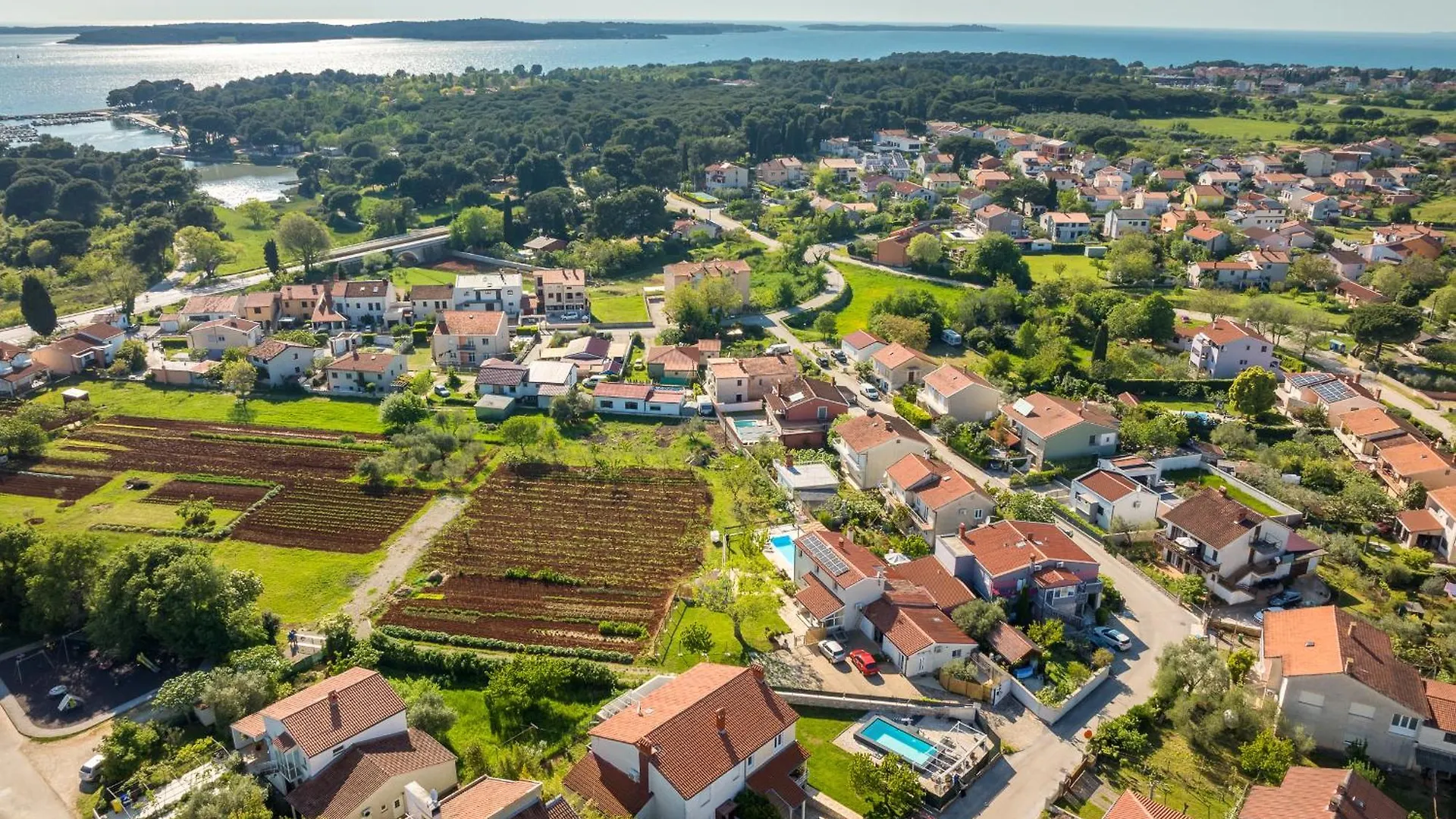 Vila A & E Valbandon Croacia