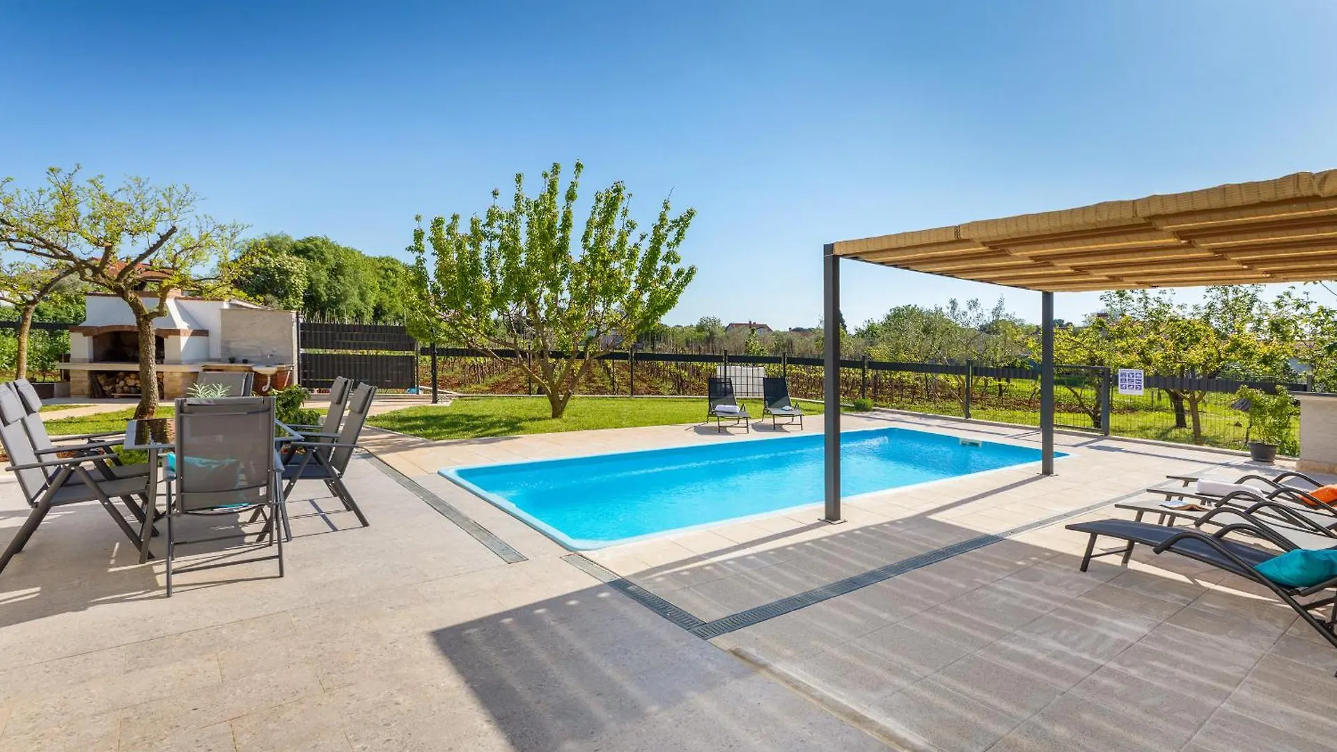 Villa Vila A & E Valbandon