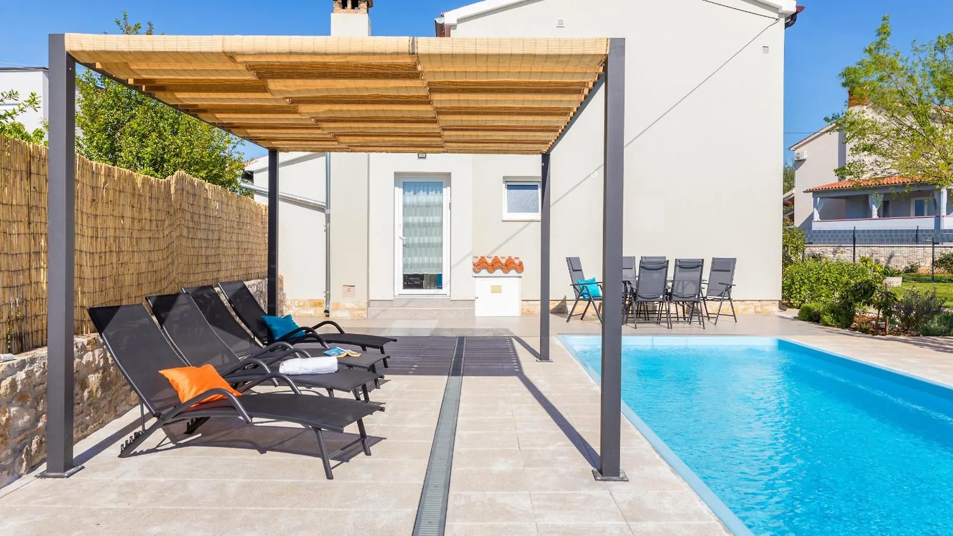 Villa Vila A & E Valbandon Croacia